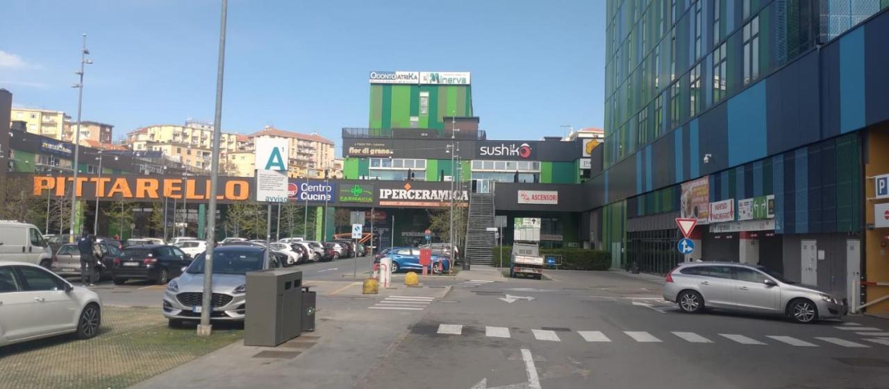 Il Viaggiante Mare 350 M - Quadrilocale - Centro Commerciale - Universita -Porto Costa Crociere E Corsica Ferries Савона Екстериор снимка